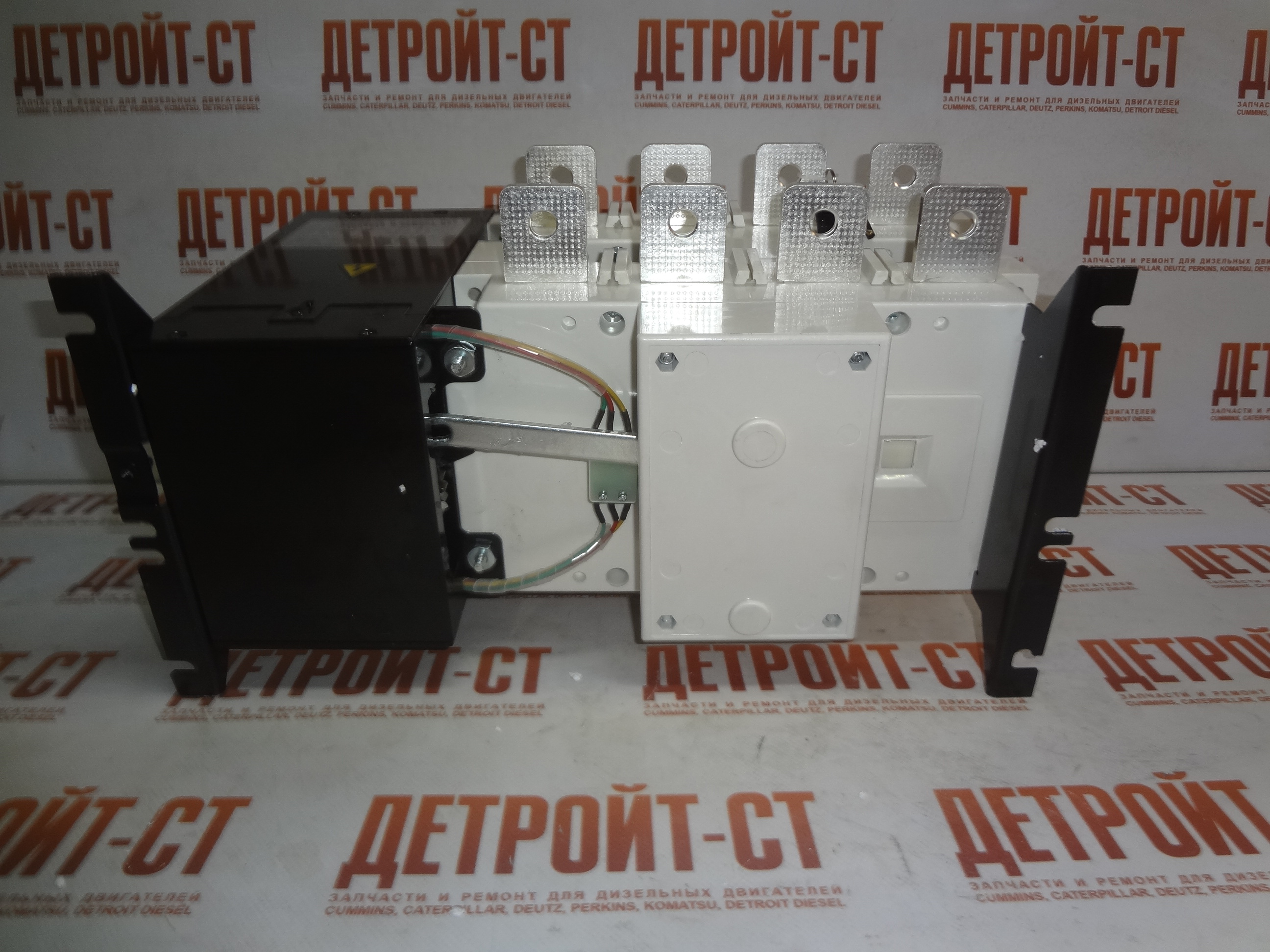 Рубильник реверсивный YES1-630GA/4P 630A, 4х-полюсная коммутация