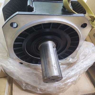 Серводвигатель переменного тока Fanuc для станков с ЧПУ A06B-1410-B150