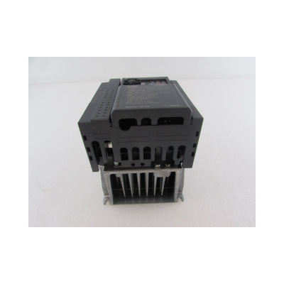 FR-E840-0095-4-60 инвертер FR-E840-0095-4-60 инвертер