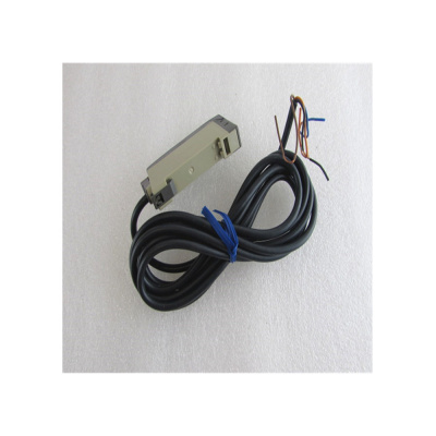 E2E-X8MD2 датчик E2E-X8MD2 датчик