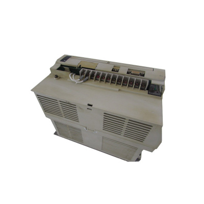 MR-J2S-10B1 компонент сервопривода MR-J2S-10B1 компонент сервопривода
